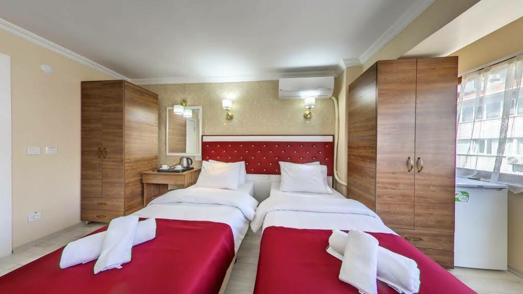 Cihangir Palace Hotel Provincia di Provincia di Istanbul Esterno foto