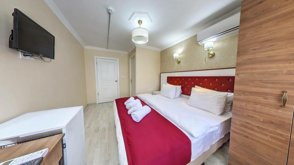 Cihangir Palace Hotel Provincia di Provincia di Istanbul Esterno foto