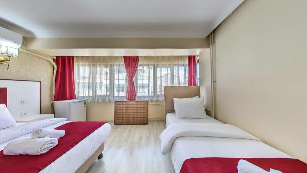Cihangir Palace Hotel Provincia di Provincia di Istanbul Esterno foto